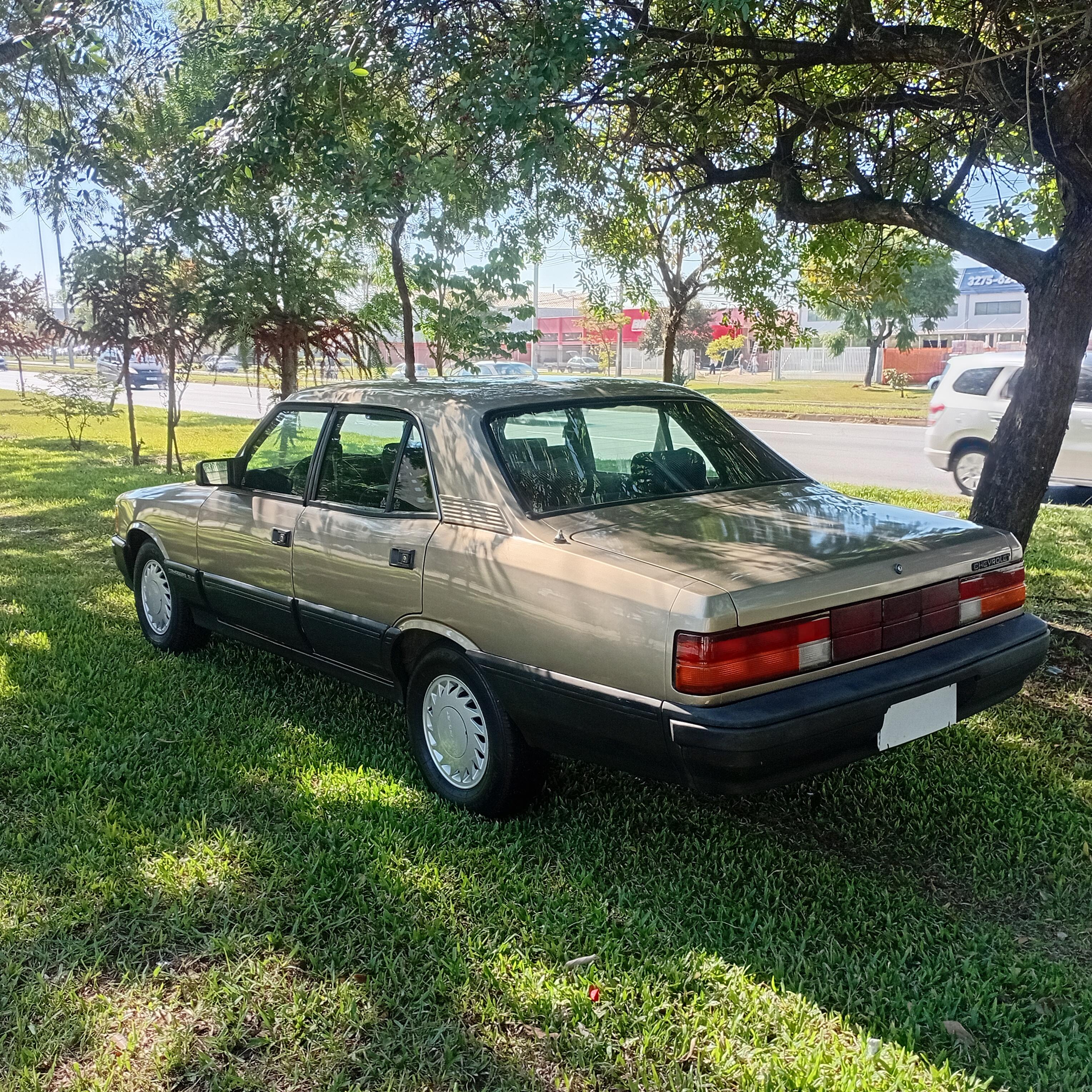 CHEVROLET thumb 2